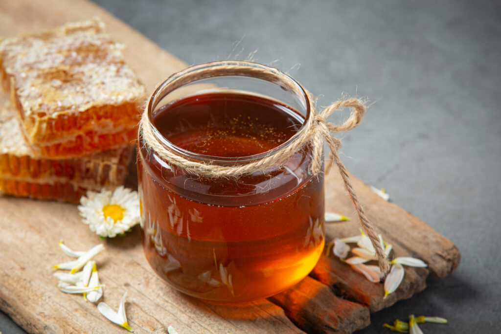 عسل های شیدرخ با بهترین قیمت و کیفیت برای خانواده 
